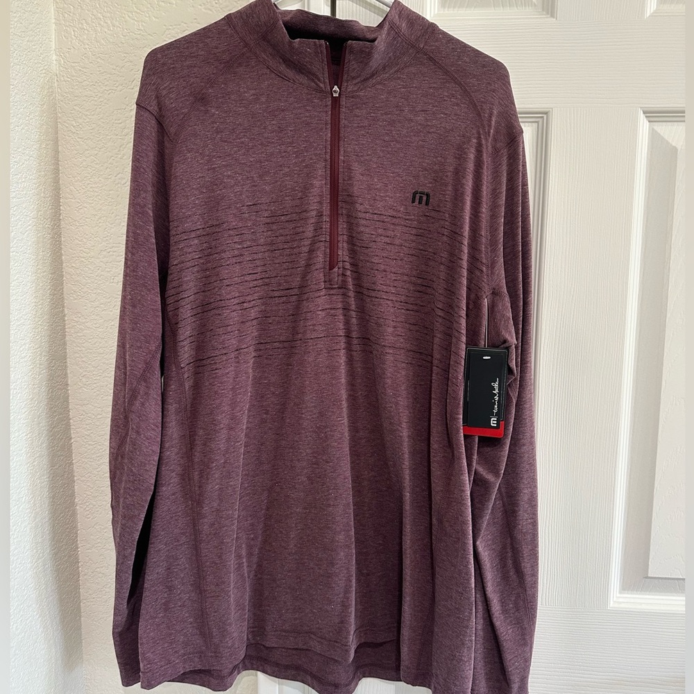 Travis Matthew light weight half zip shirt